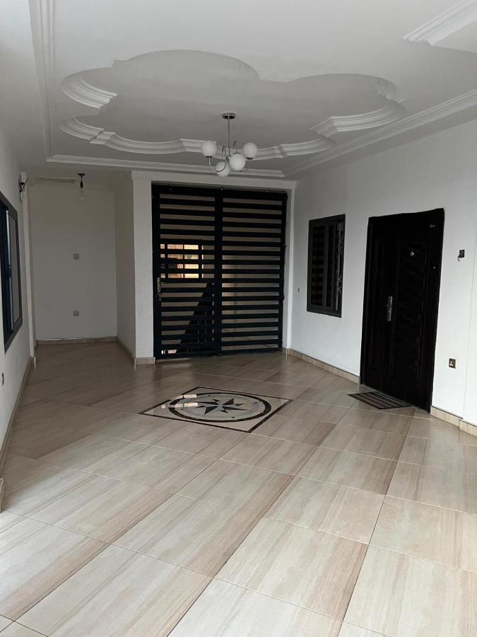 Baffour Apartments Adiebaba Exterior photo