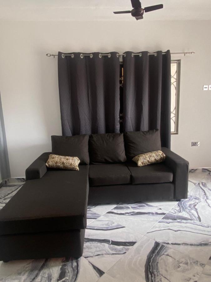 Baffour Apartments Adiebaba Exterior photo