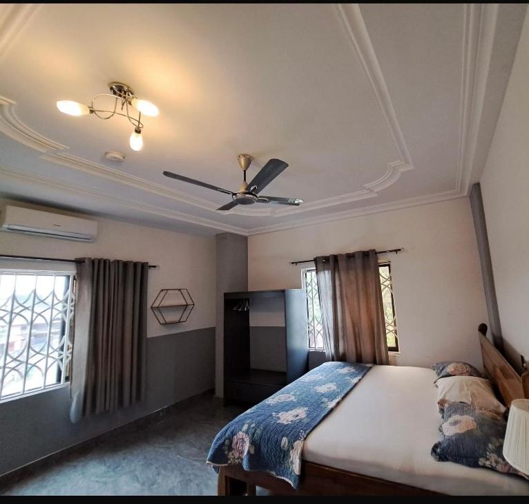 Baffour Apartments Adiebaba Exterior photo