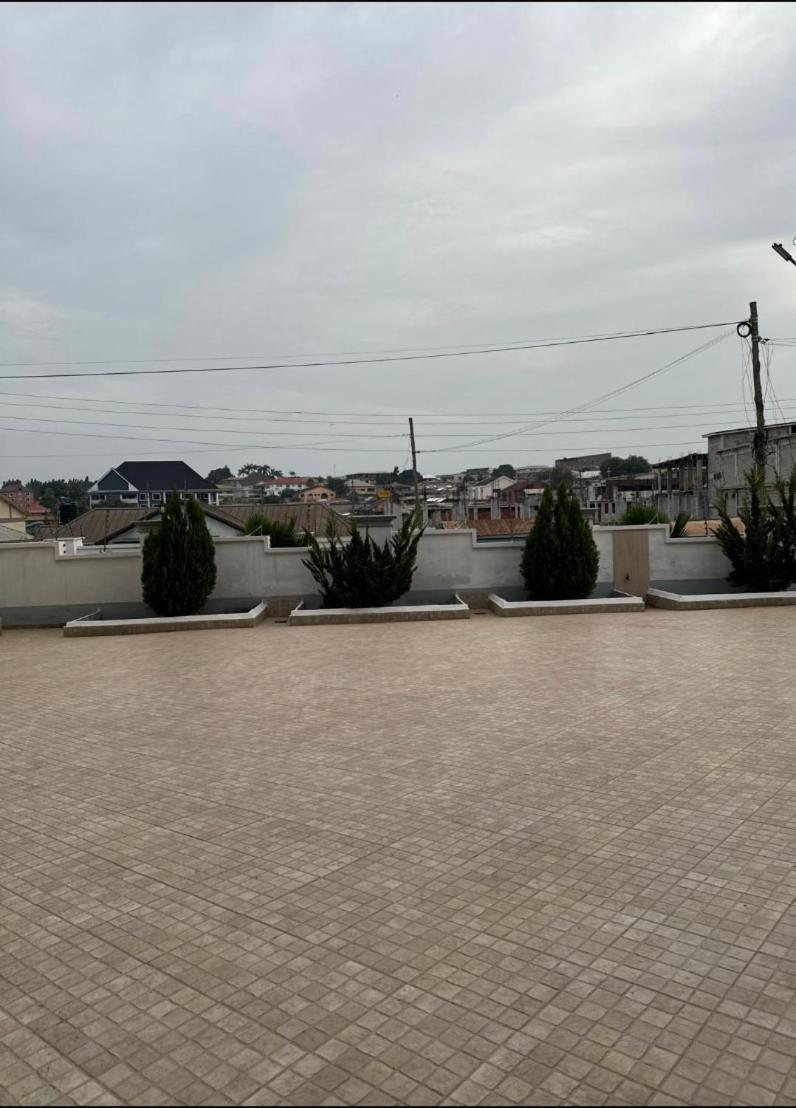 Baffour Apartments Adiebaba Exterior photo