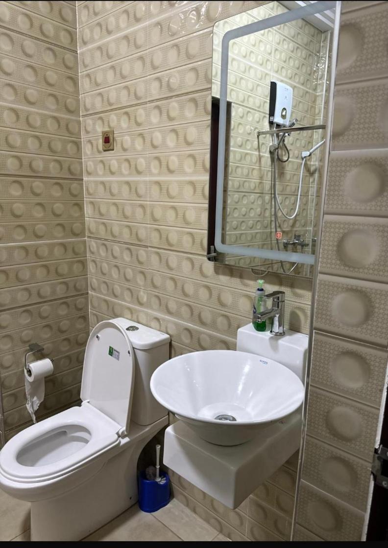 Baffour Apartments Adiebaba Exterior photo